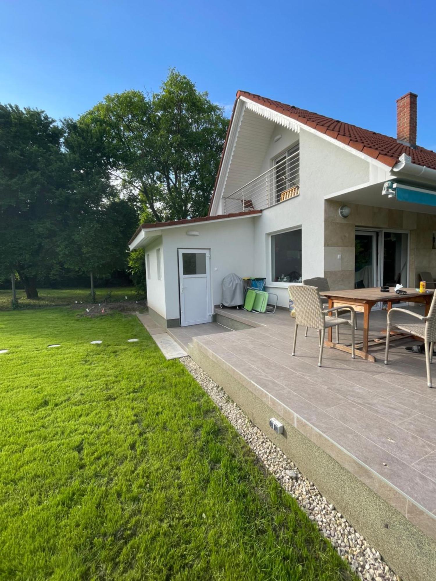 Residence At Lake Balaton Шіофок Екстер'єр фото